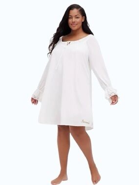 Torrid Outlander Claire's Sassenach Sleep Shirt
Nightgown